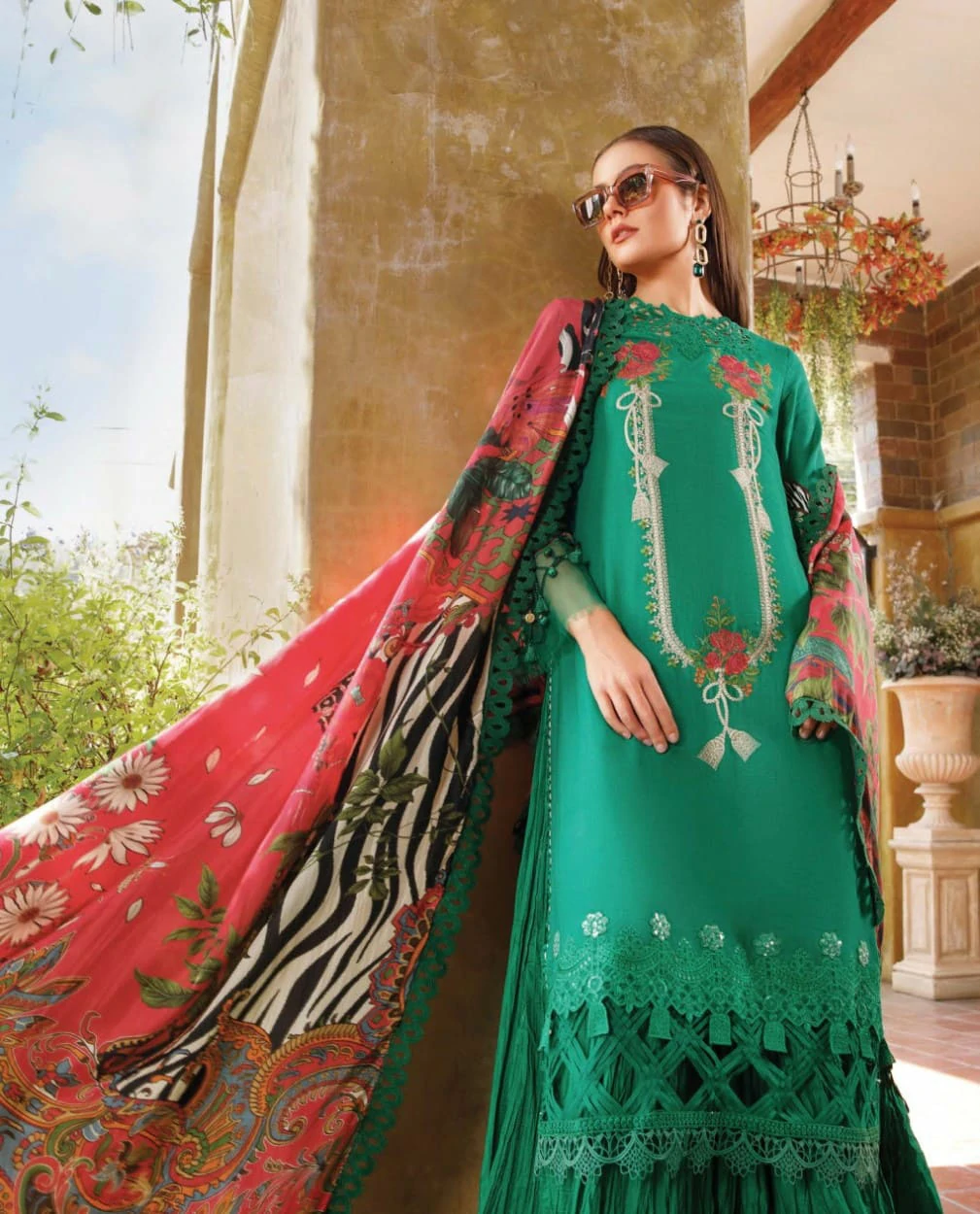 Lawn suit clearance with silk dupatta